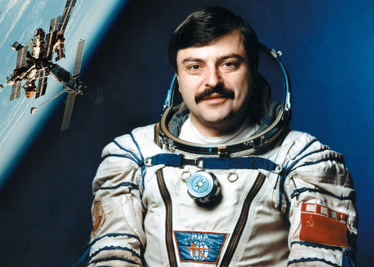 Дорогие друзья, коллеги!